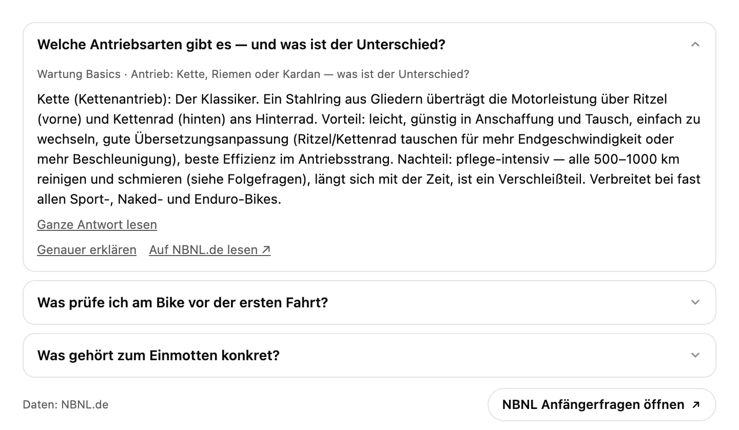 Aufgeklappte Anfängerfrage im Chat zum Unterschied zwischen Kette, Riemen und Kardan, darunter zwei weitere zugeklappte Fragen.